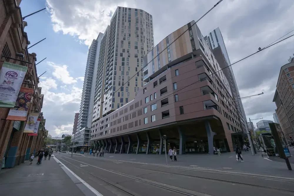 Modern Apartment in Darling Harbour - main photo