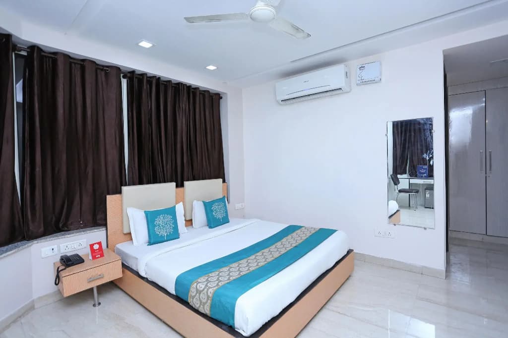 Collection O 8305 Blessings inn - photo 2