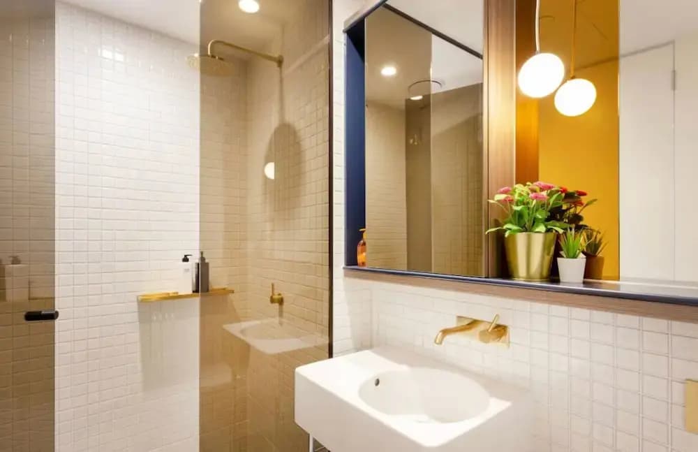 Holistay Premium - Swanston Central - photo 9