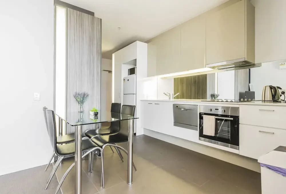 C3CBD Melbourne Apartment - photo 15