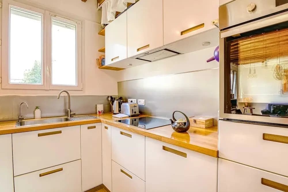 Loft-inspired Flat Near Montmartre, Sleeps 4 - photo 8