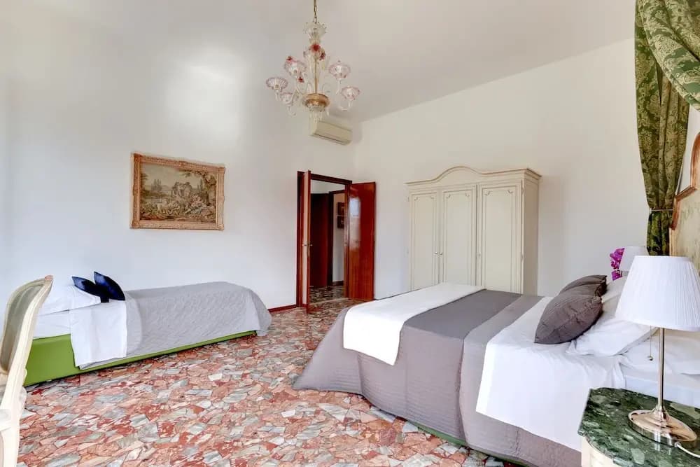 Grand Canal Residence - photo 3