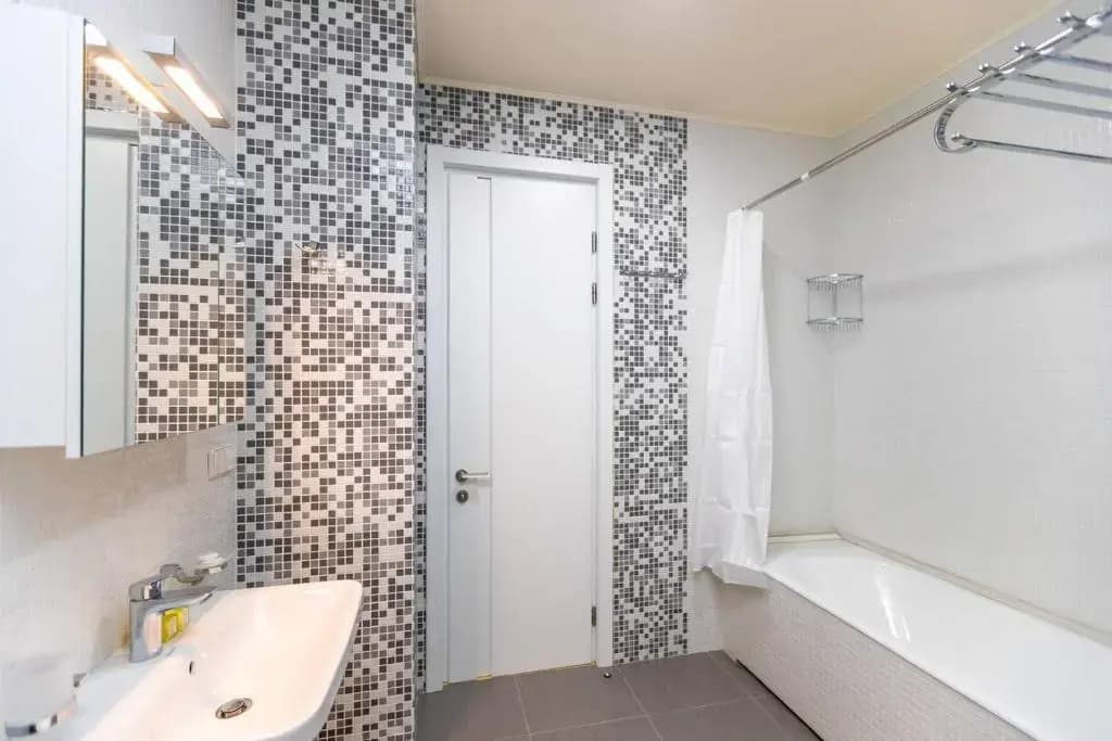 Wehost Spacious place near Rustaveli - photo 12