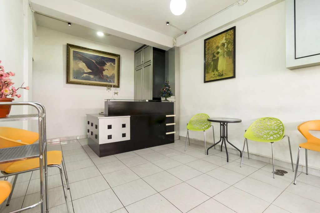 Reddoorz near Gajah Mada Plaza 2 - photo 9