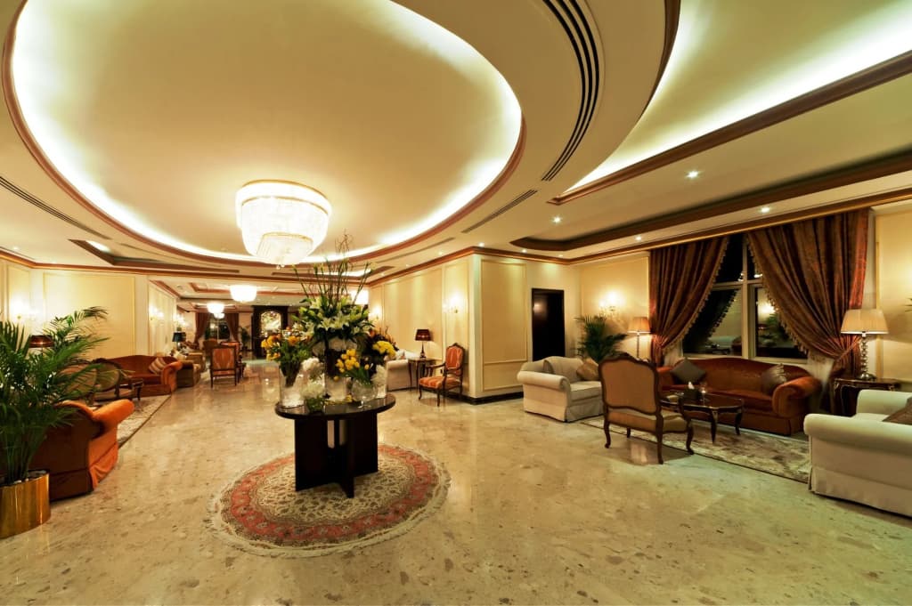 Magnum Hotel & Suites West Bay - main photo