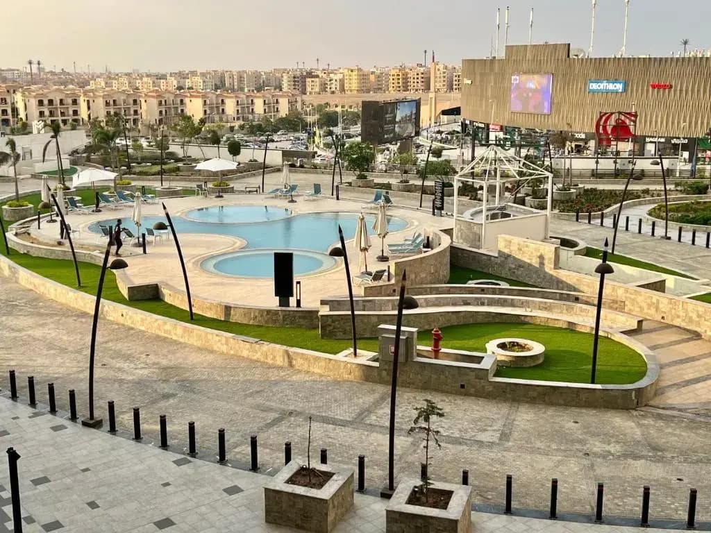 Luxury hotel apartment with pools in front AUC - photo 5