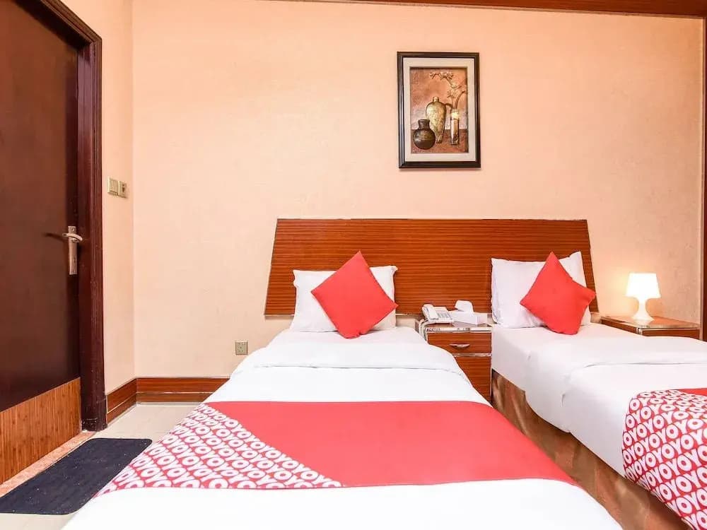 OYO 180 Evin Hotel - photo 2