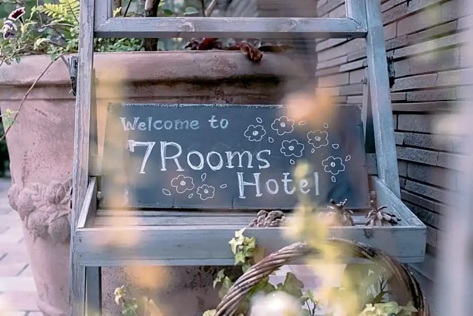 7 Rooms Hotel & Cafe - photo 17