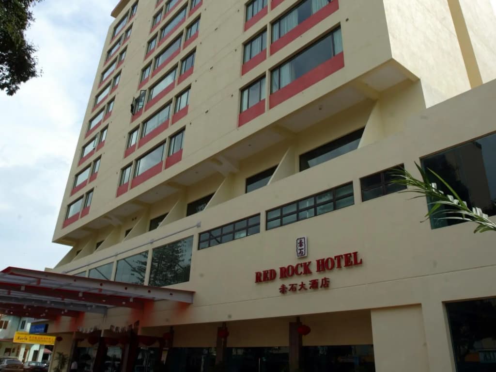 Red Rock Hotel - main photo