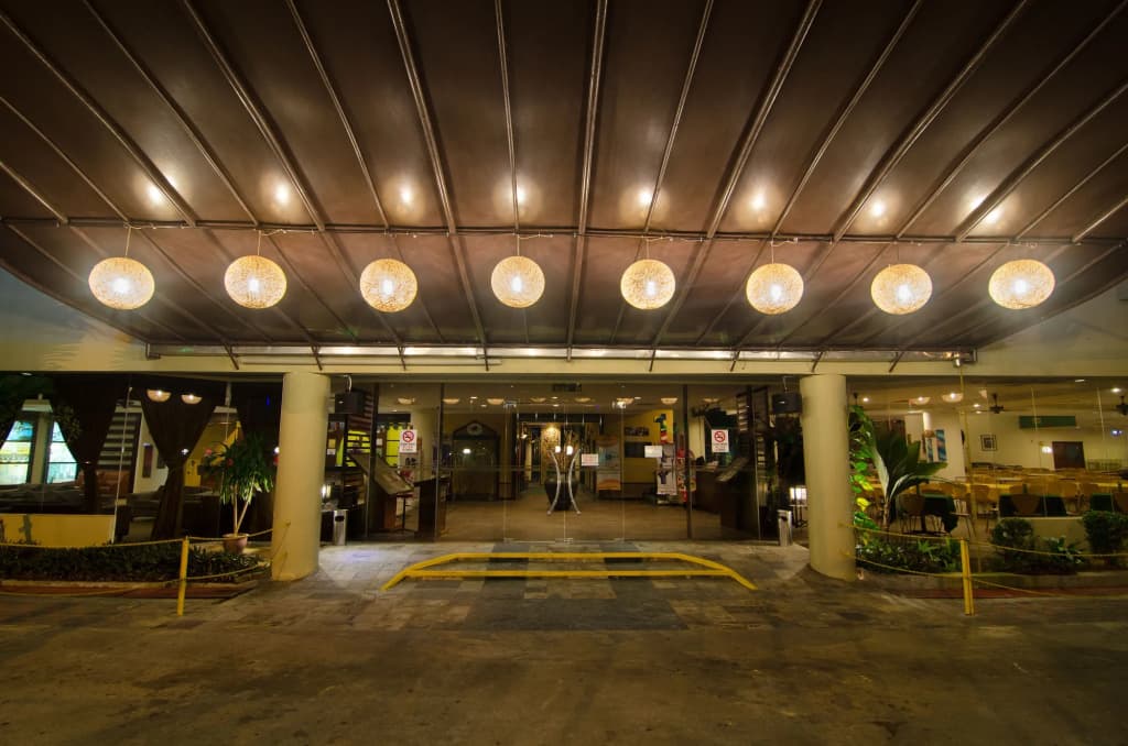 Coral Bay Resort - photo 20
