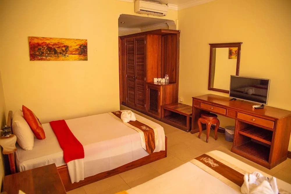 Hotel Rajdhani Palace - photo 6