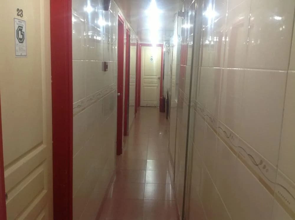 Golden Guest House - photo 11