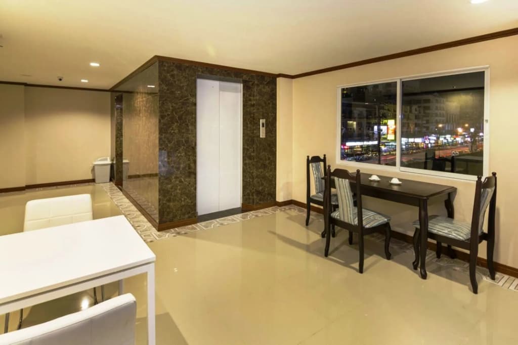 Central Avenue Residency - photo 4