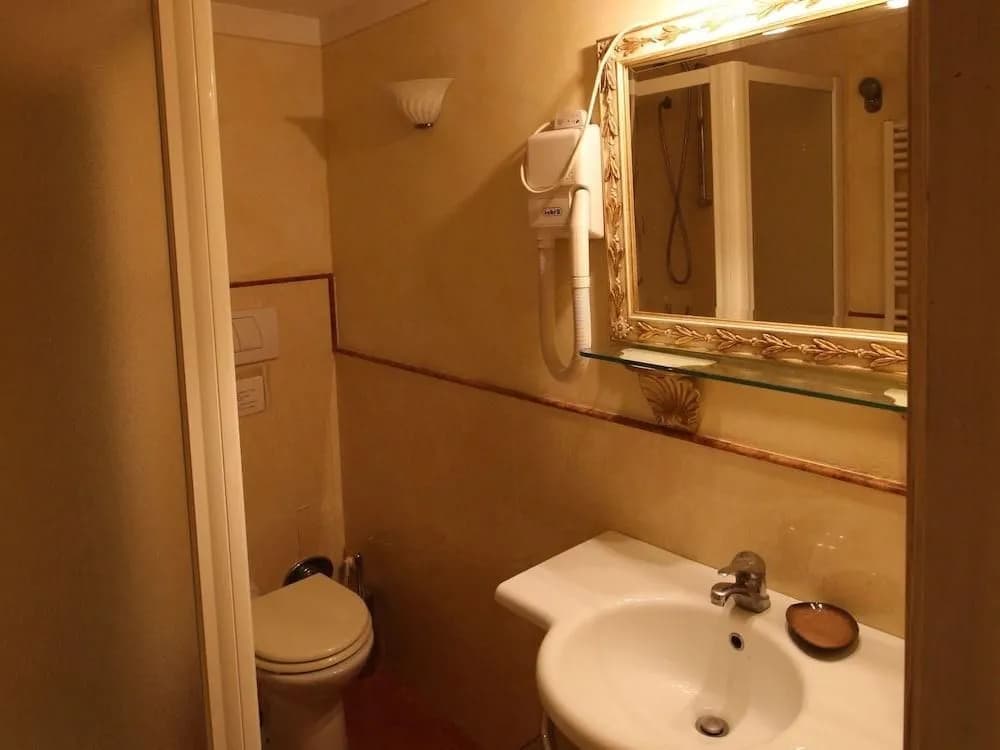 Picturesque Apartment in Florence Town Centre - photo 4