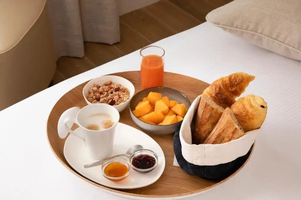 Hotel Des Champs Elysees - photo 11