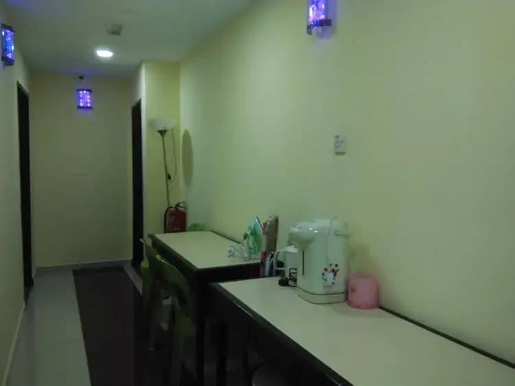 Q One Hotel - photo 4