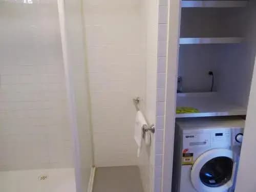 250e Apartments - photo 5