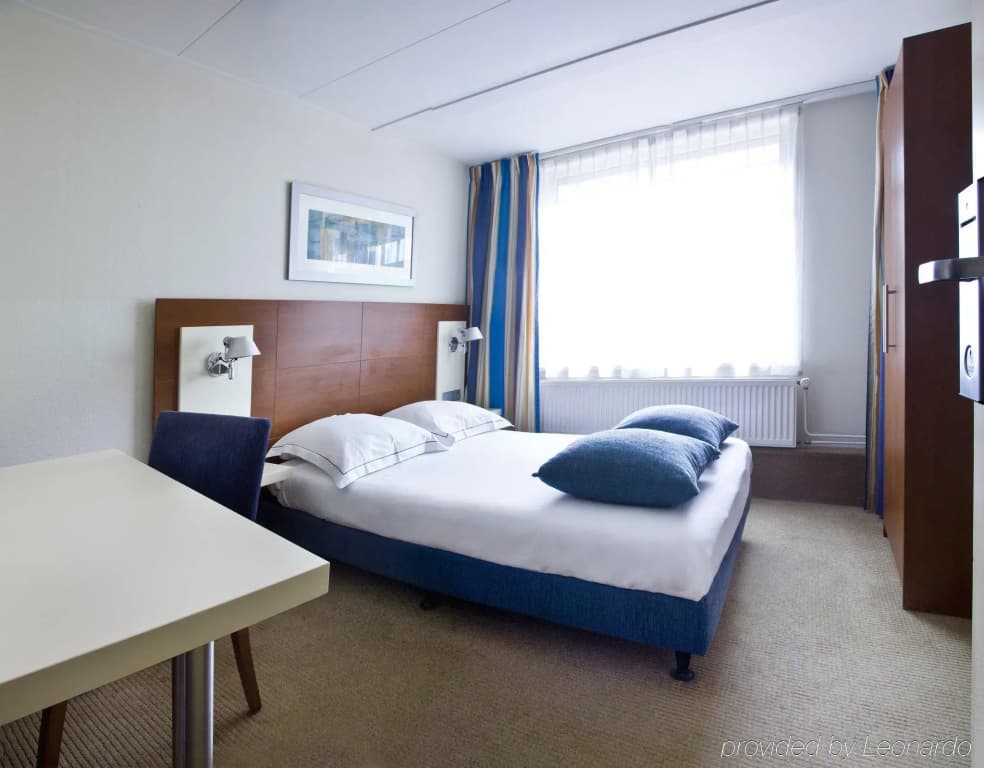 Leonardo Hotel Amsterdam Leidse Square - photo 34