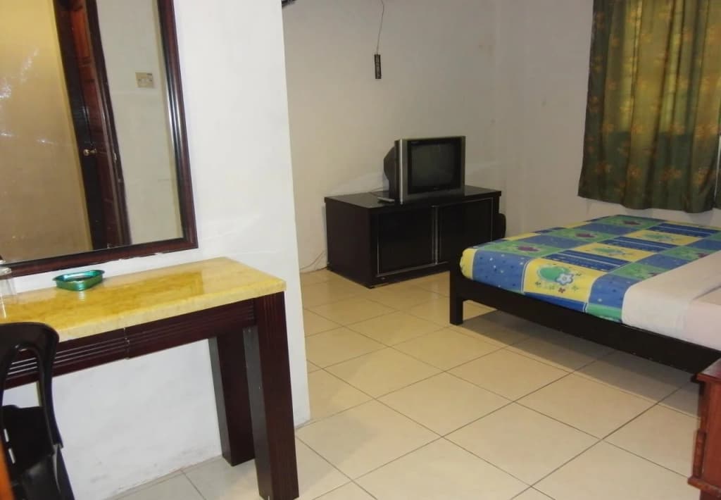 GW Furama Apartment - photo 4