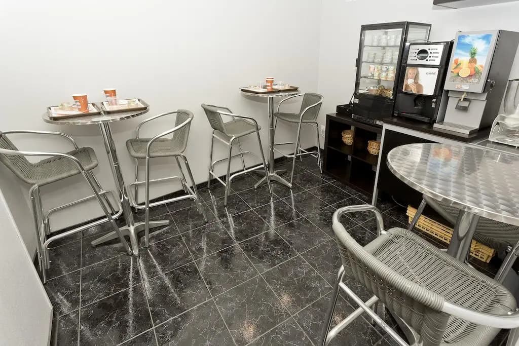 Huni Hotel - photo 9