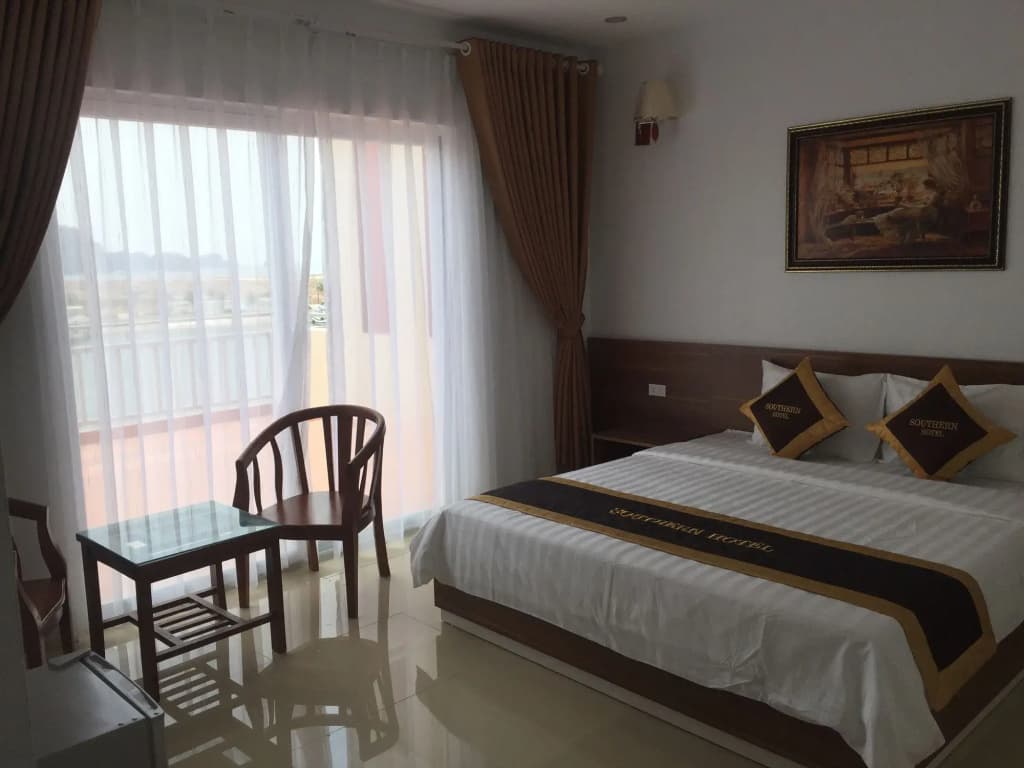 Southern Hotel - photo 3