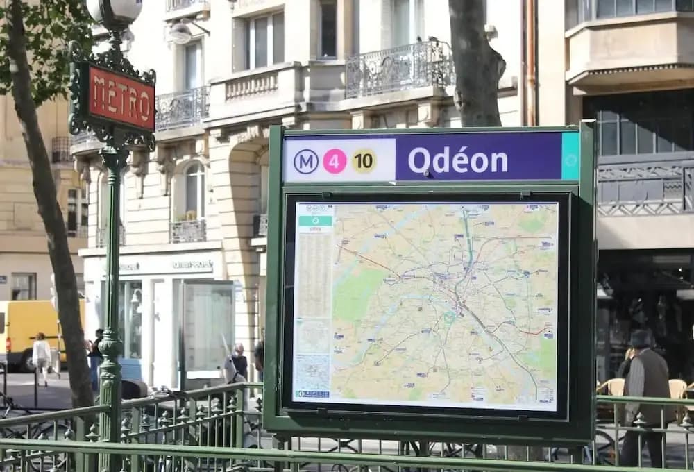 4 people In the heart of Saint Germain des Près by Weekome - photo 9
