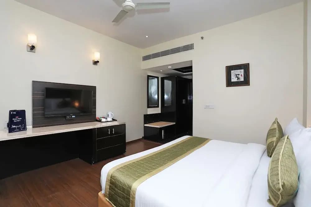 Hotel Glitz Westend Inn - photo 6