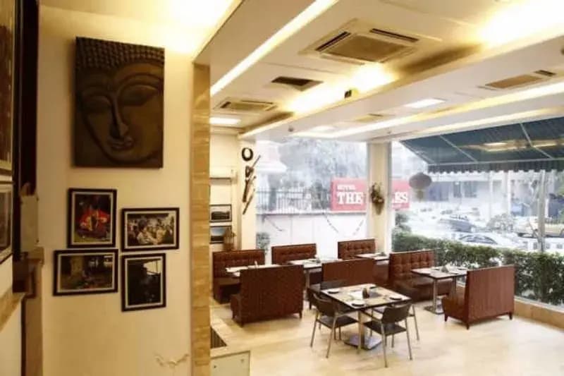 Fabhotel Fables Safdarjung Enclave - photo 11