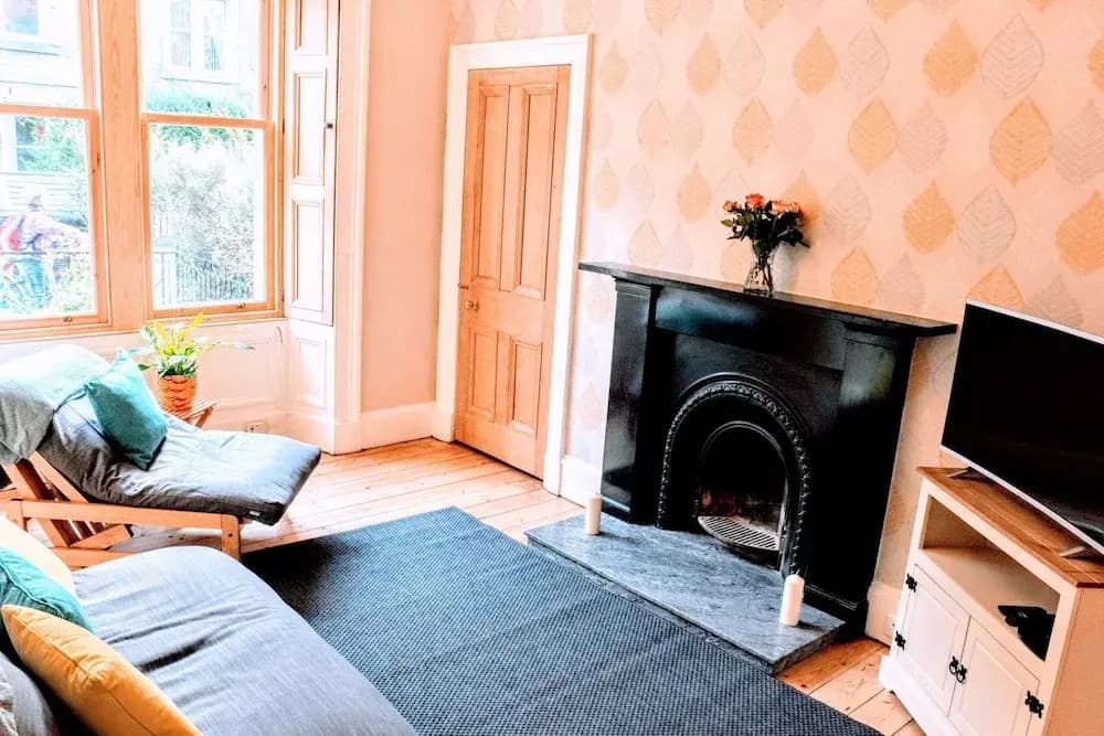 2 Bedroom Flat In City Centre - main photo