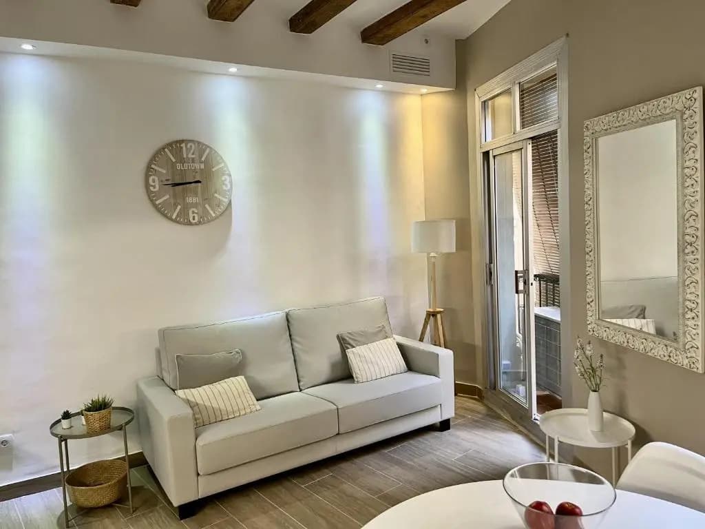 Top Barcelona Apartments - photo 3