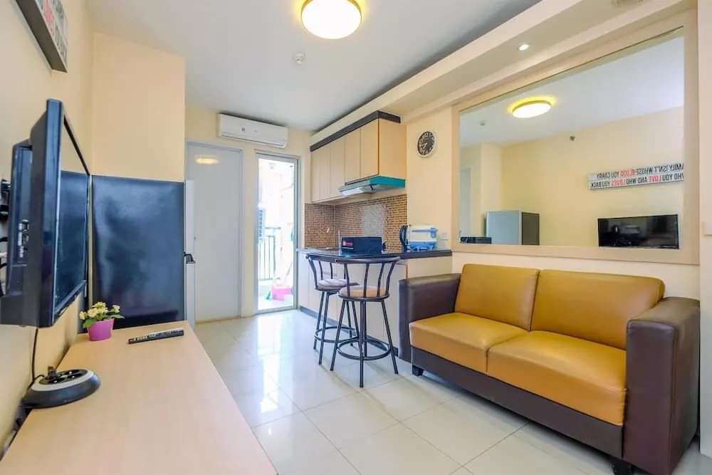 Strategic 2Br Apartment At Bassura City - photo 6
