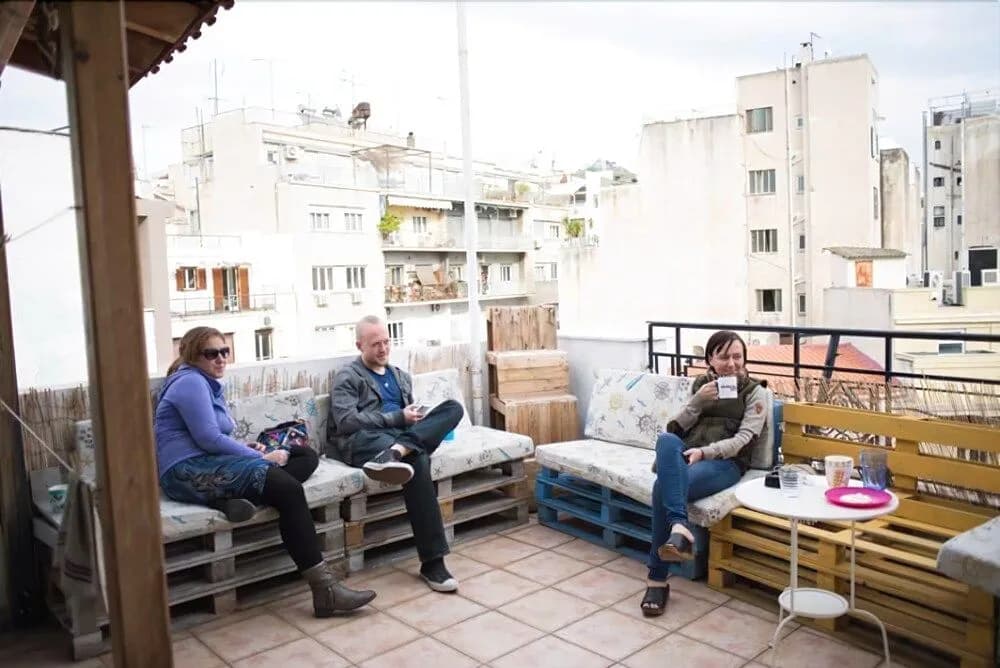 Small Funny World Athens - Hostel - photo 20