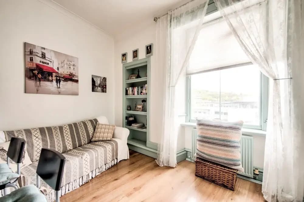 Cosy 2BR Home, 5 Minutes From Edinburgh Waverley! - photo 9