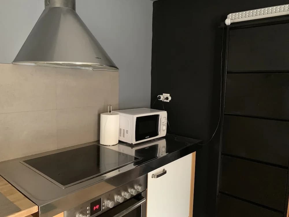 Impeccable 3-bed Apartment in Athens - photo 12