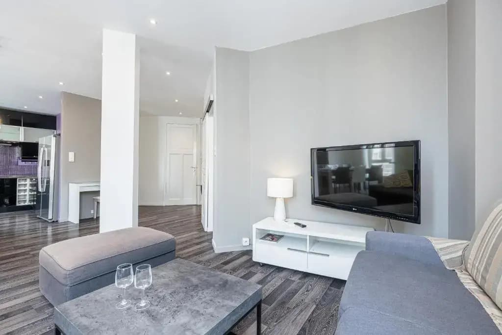 Large 2 Bdrs apartment Down Town - AC - photo 6