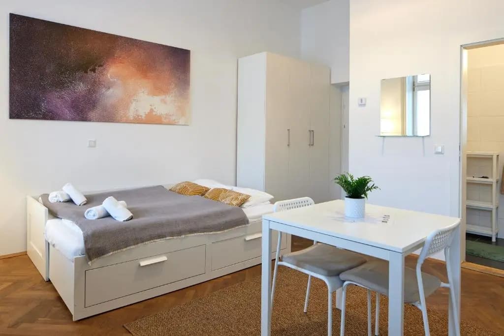 Nice Studio Close To Metro III (Adults Only) - photo 5