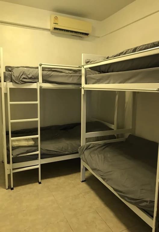 Yellow Hostel - photo 4