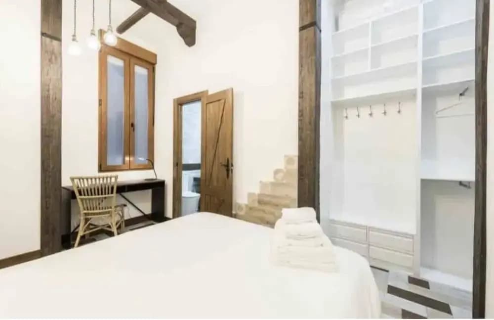 JB Rentals Gran via Apt - photo 10