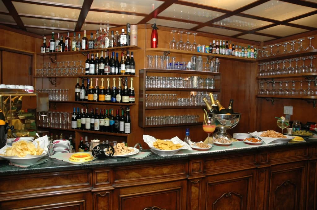 Admiral Hotel - photo 12