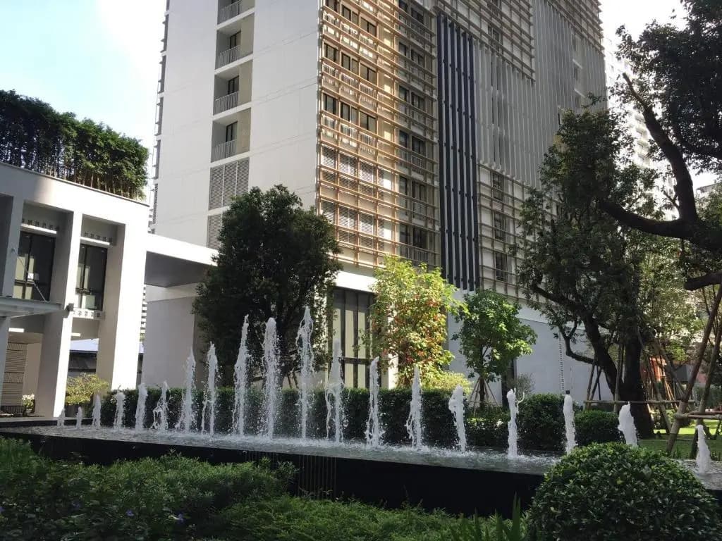 1br@bts E5,skytop Pool@50f,free Pocketwifi#213 - main photo