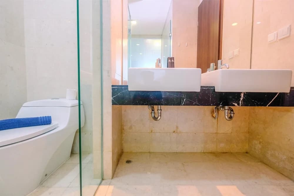 Luxurious 2BR Kemang Village Apartment - photo 6