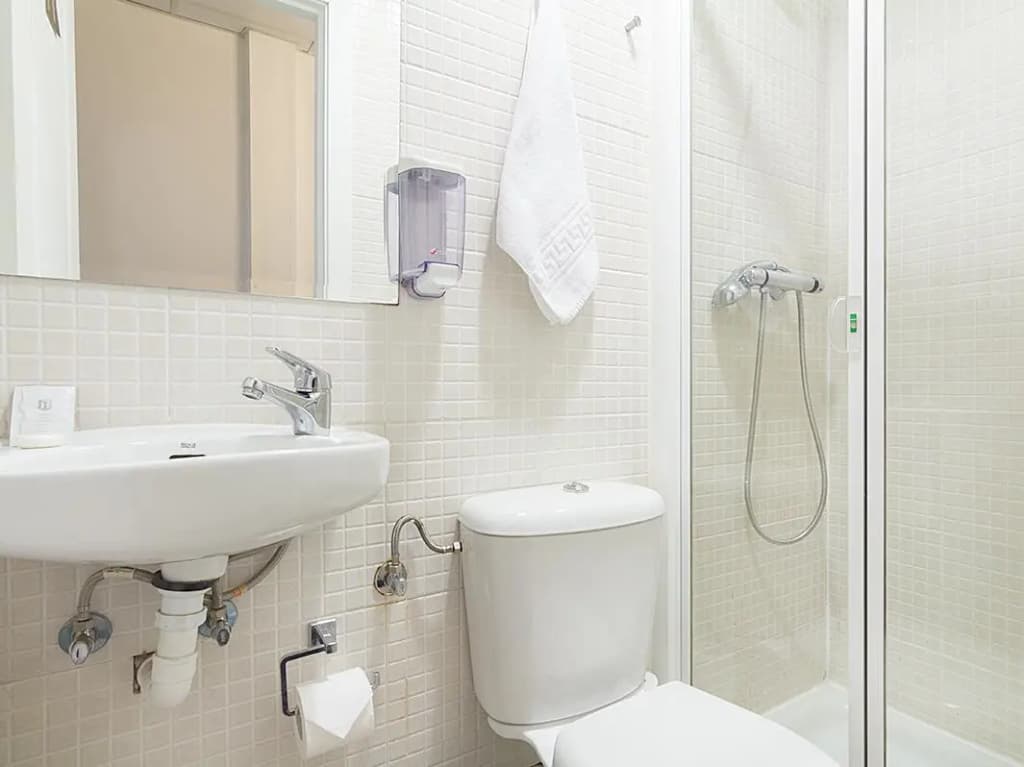Hostal Gran Via 63 Rooms - photo 8