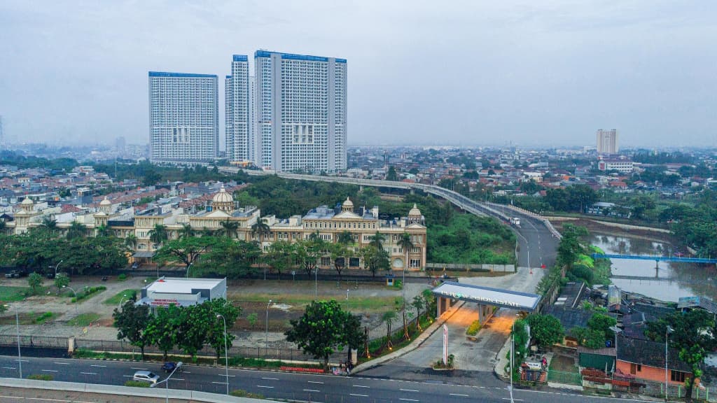 HARRIS Suites Puri Mansion Jakarta - photo 18