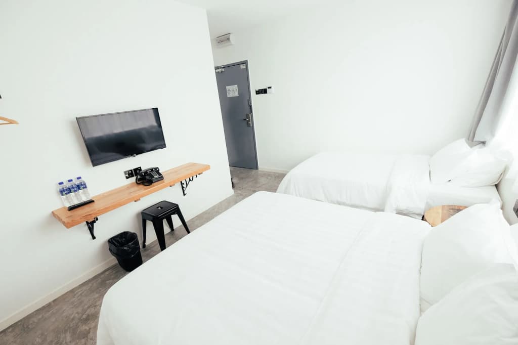 White Loft Hotel - photo 6