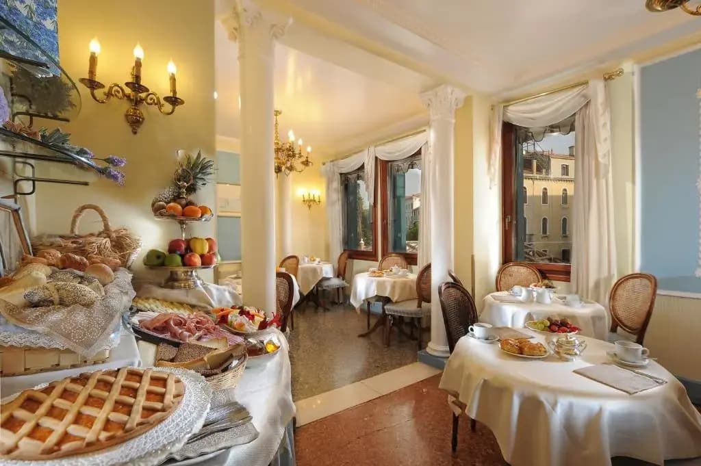 Hotel Arlecchino - photo 14
