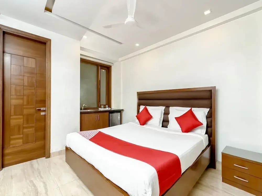 OYO 16540 Prem Home - photo 4