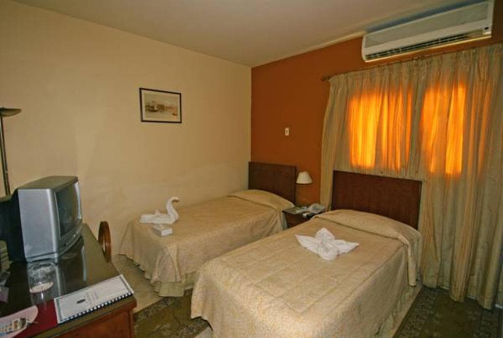 Golden Carven Hotel - photo 6