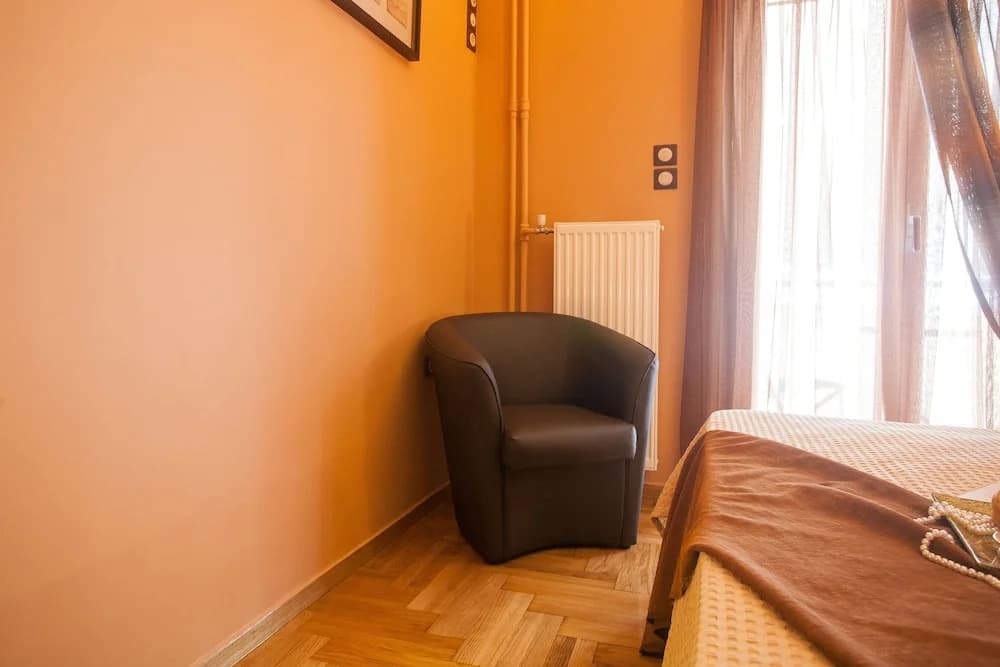 Gold and Blue Luxurious Apartment - photo 4