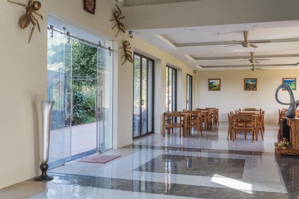Golden Daisy Hotel - photo 7