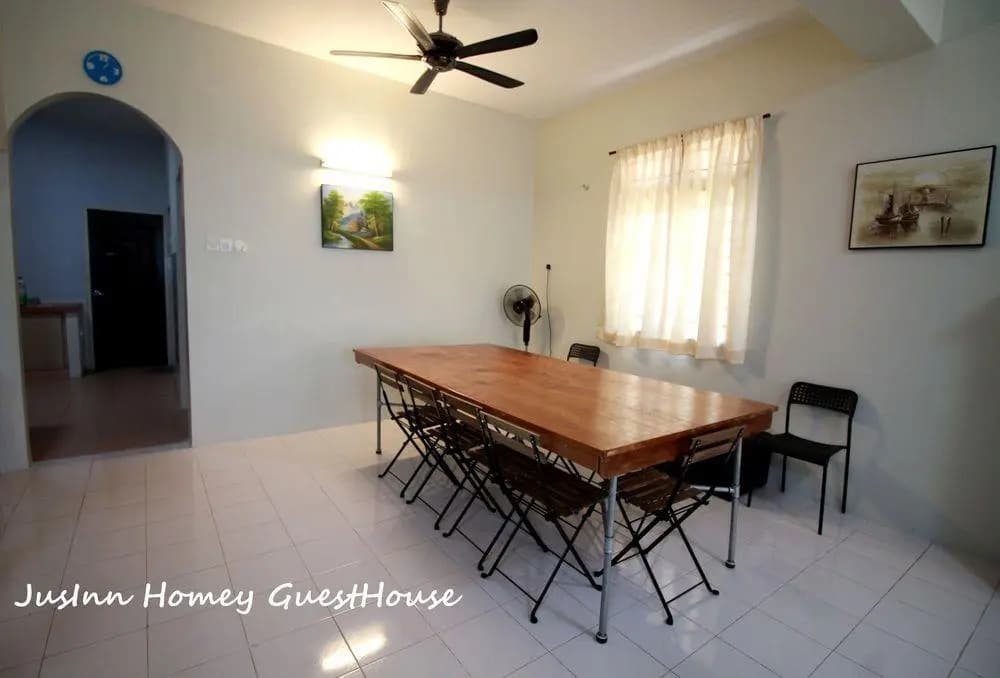 JusInn Homey Guesthouse - main photo